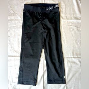 Nike Women's 2/3 Dry Fit Legging ● Black ● S